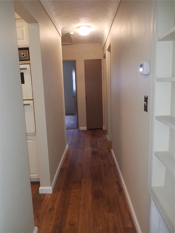 Photo - 5853 Pine St