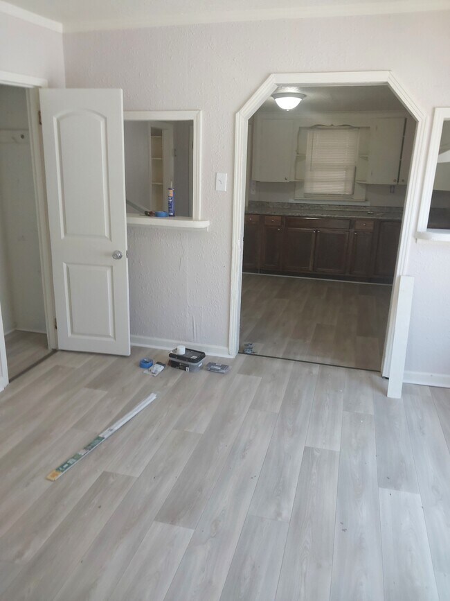 Photo - 310 E 13th St