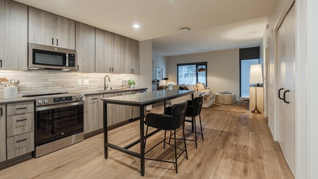 Building Photo - ONE 09