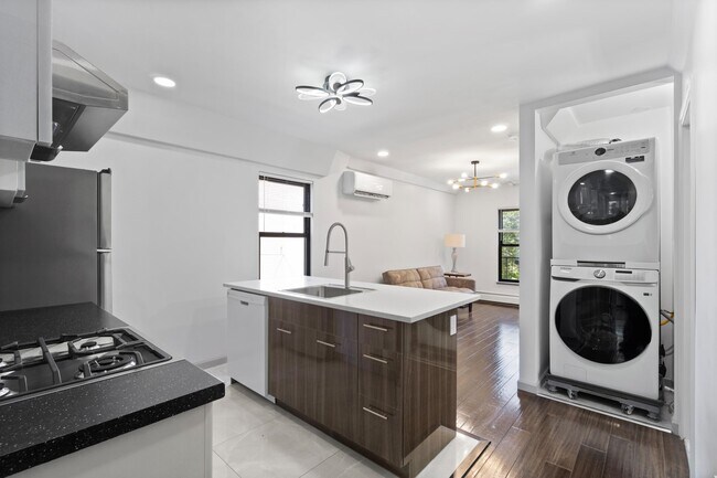 Photo - 232 1st St Apartment Unit 2