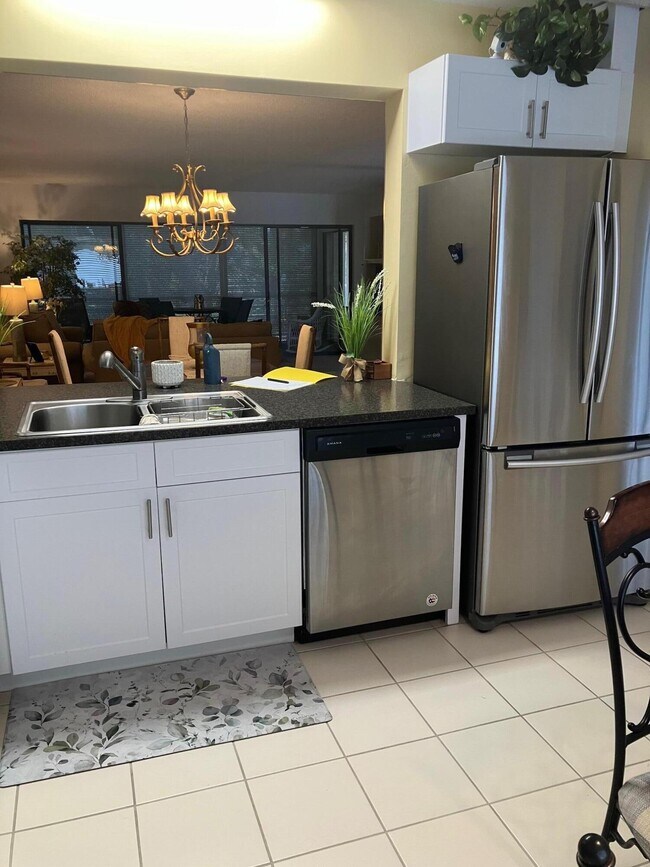 Photo - 5600 Fairway Park Dr Unit 201