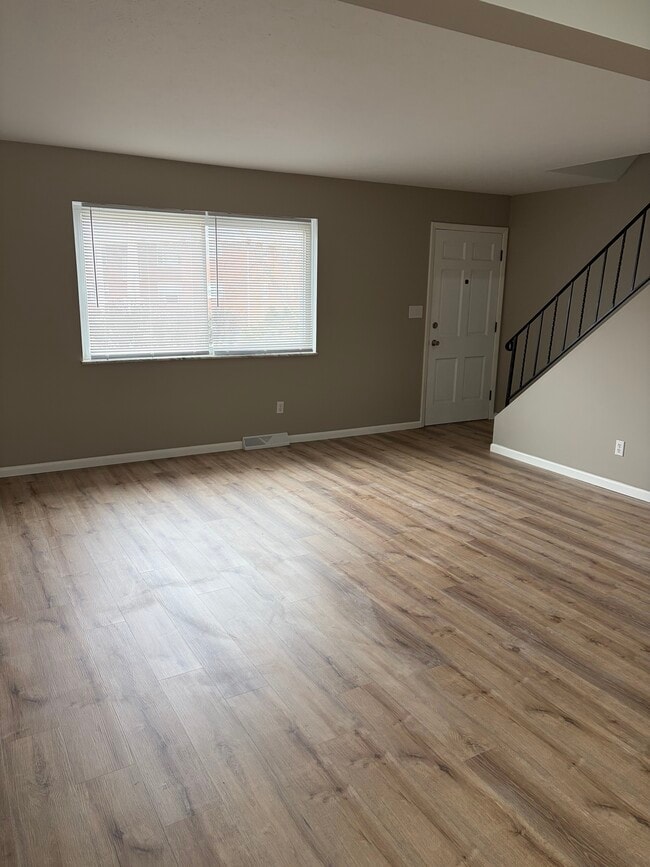 Photo - 2728-2738 Juno Place