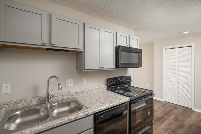 Building Photo - Vandergriff Village Apartments by Callio Properties