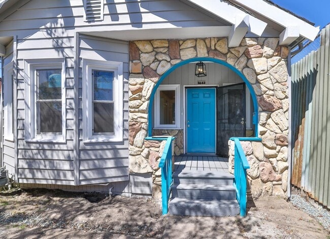 Photo - 2643 Market St