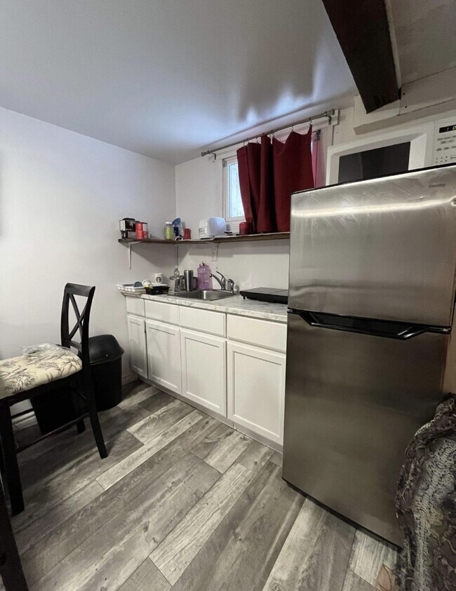 Photo - 381 Rue Beausejour Unit 3