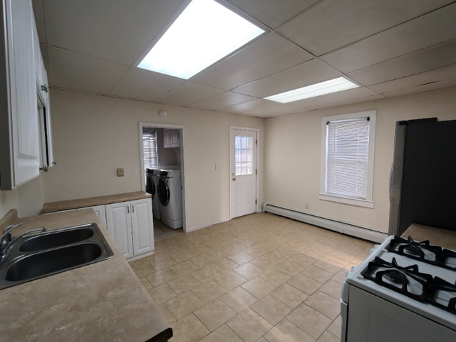 Photo - 509 Hallstead St