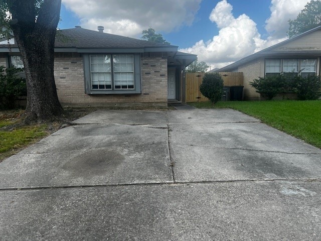 Building Photo - 22119 Moss Falls Ln Rental