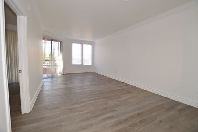 Photo - Meridian Unfurnished 1 Bed | 1 Bath Luxury Condo Unidad 303