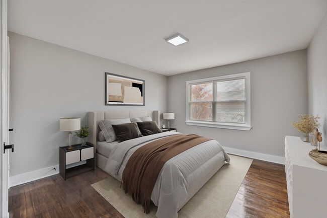 Photo - Grand Lee Apartments