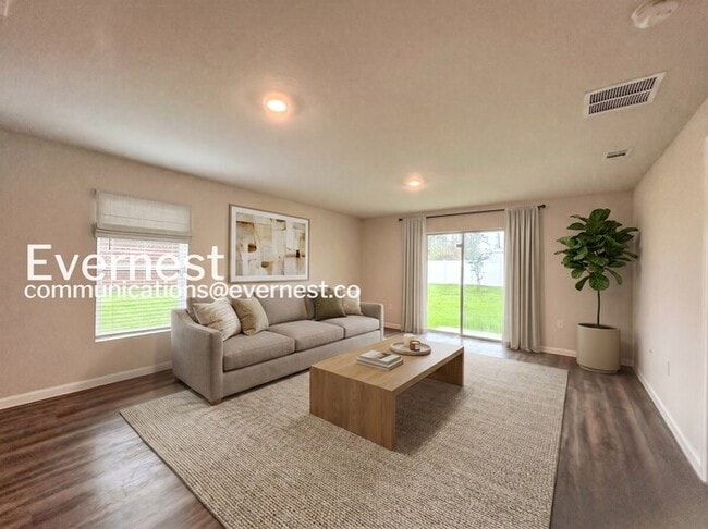 Photo - 11 Postman Ln