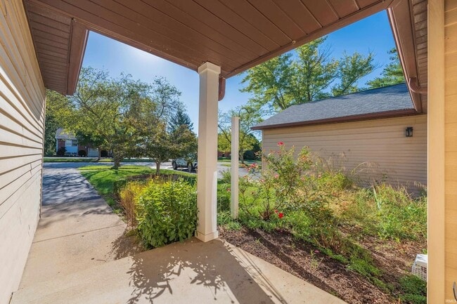 Photo - 657 E Heather Dr