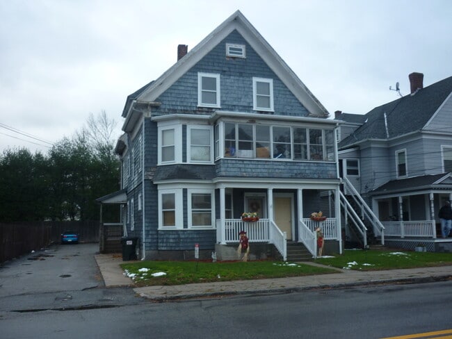 Building Photo - 306 N Main St Unit 3