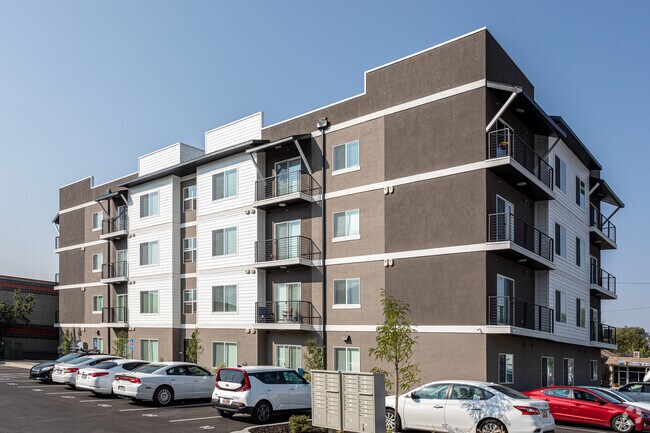 The Carlo at Washington - The Carlo at Washington