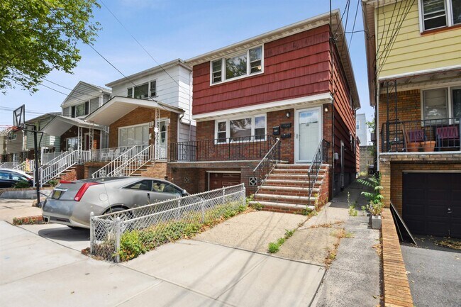350 Cator Ave Unit 2