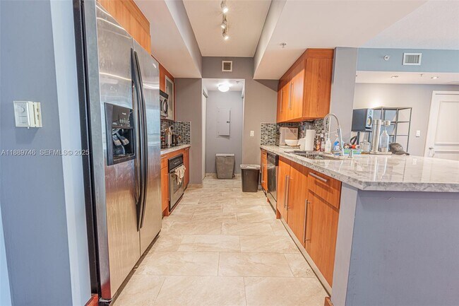 Photo - 335 S Biscayne Blvd Unidad 1207