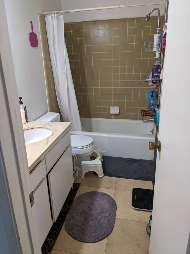 Photo - 717 Strand St Unit 8