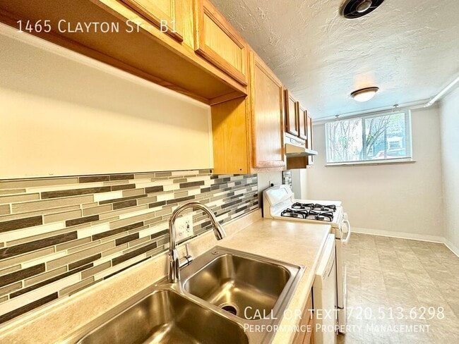 Photo - 1465 Clayton St Unidad B1