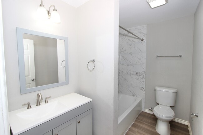 Photo - 1401 5th St