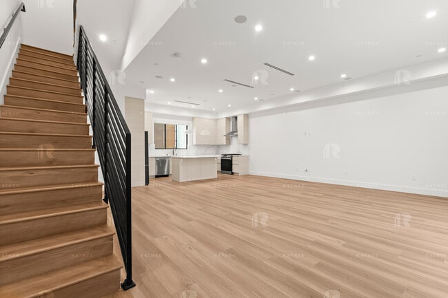 Photo - 1539 - 1547.5 Hi Point St Unidad 1545.5