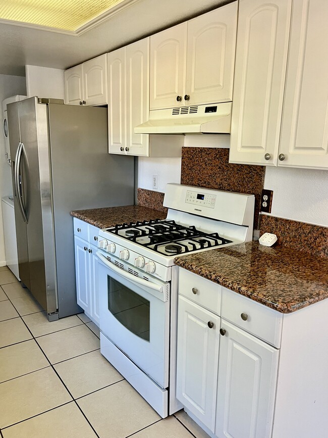 3199 Royal Oaks Dr Unidad B