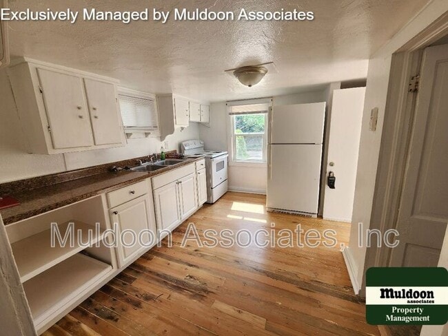 Photo - 2417 E Evans Ave