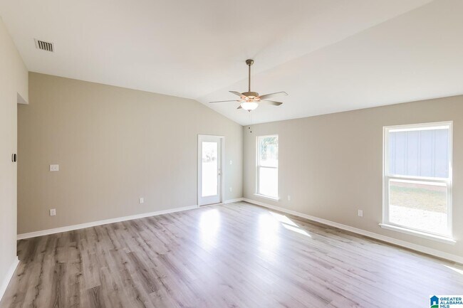 Photo - 1183 Hayward Lp