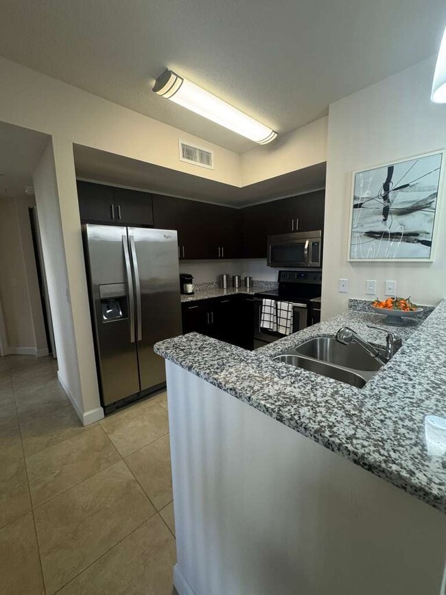 Building Photo - 8246 NW 48th St Unit C2