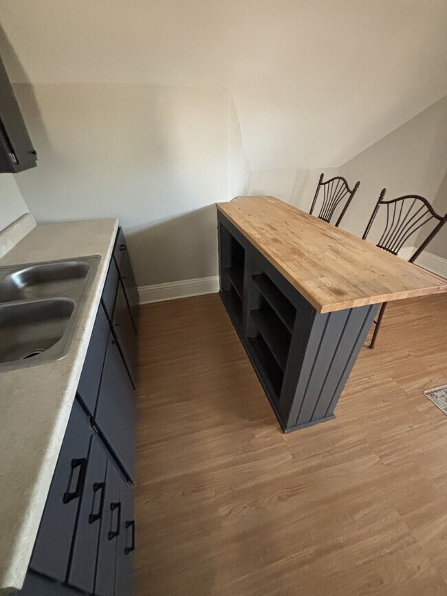 Photo - 215 S Aiken Ave Unidad 215 S. Aiken  3