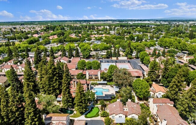 Aerial photo - Timberlake Condominiums
