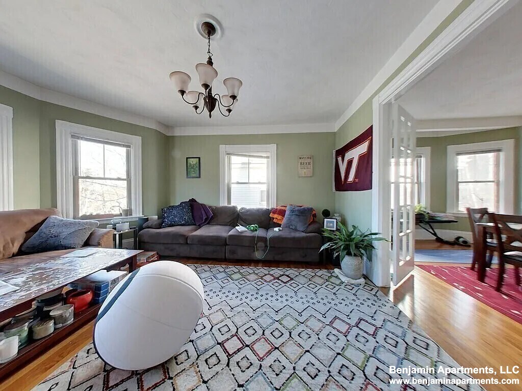 Photo - 22 Brooks St
