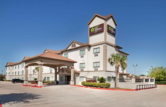 Building Photo - Furnished Studio-Baytown Rental