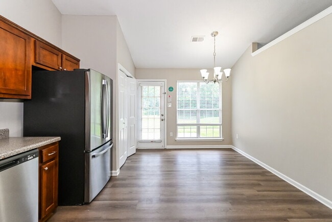 Photo - 1540 Madison Cove W