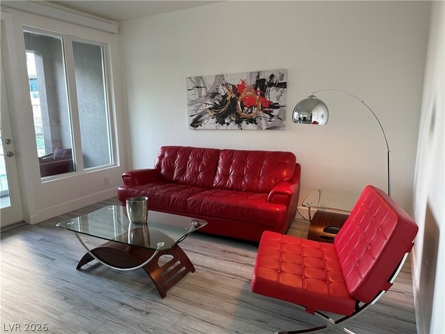 Photo - 4545 Dean Martin Dr