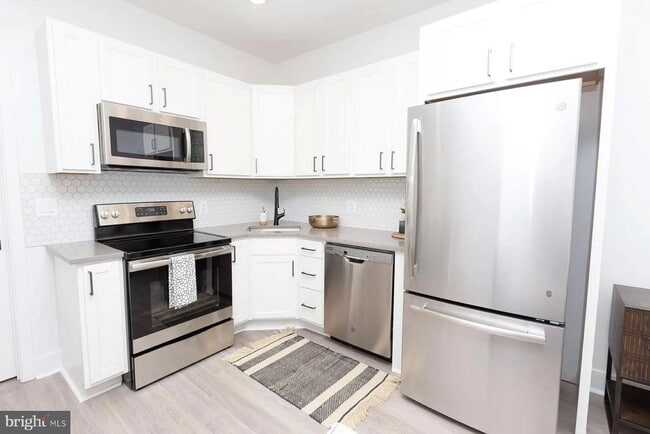 Photo - 1742 Fleet St Apartamento Unidad 203
