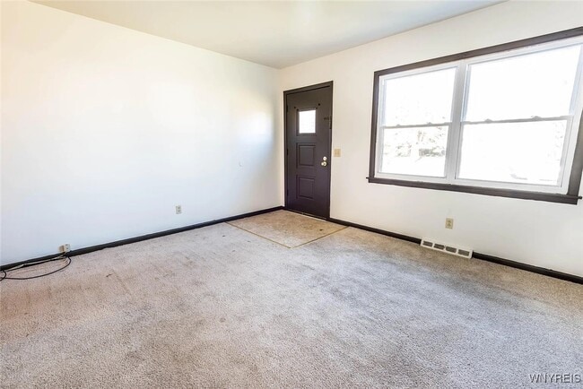 Photo - 111 Sunshine Dr