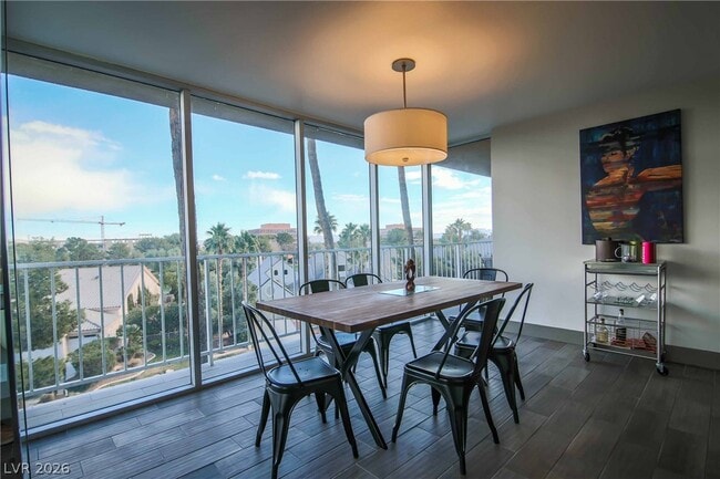 Photo - 3111 Bel Air Dr Unit 4B