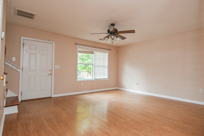 Photo - 1325 Cedar Shoals Dr
