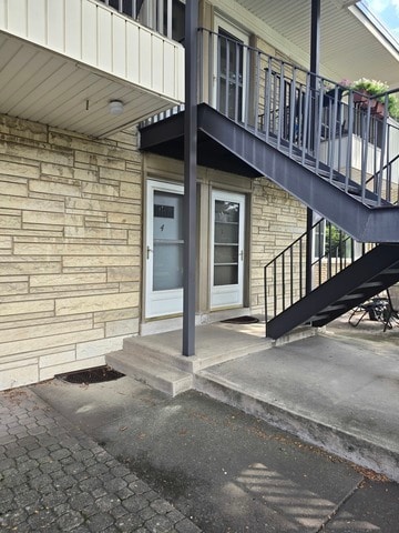 Building Photo - 4 Garden Dr Unit 4 Rental