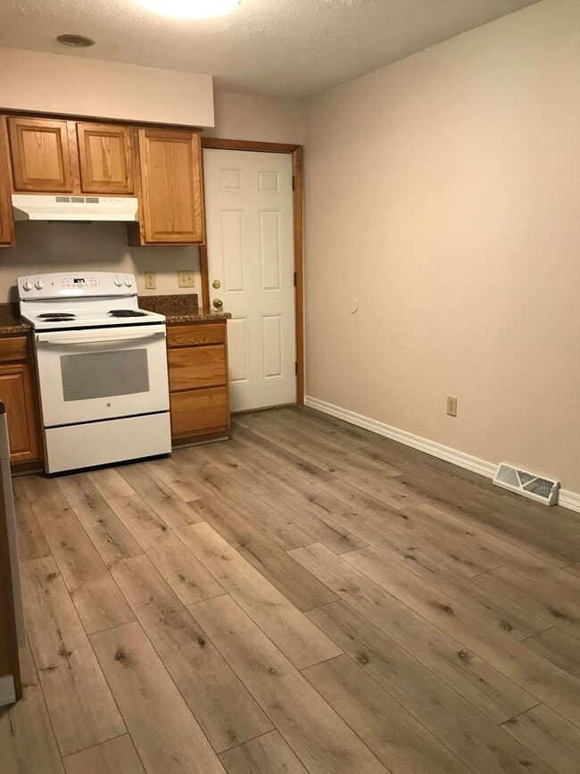 Photo - Charming home with an attached Garage