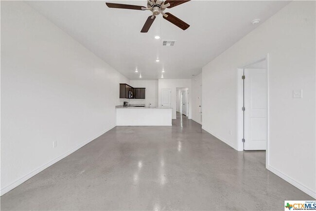 Photo - 1210 Lehmann Dr Unidad B