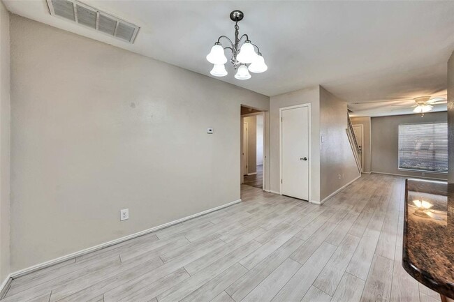 Photo - 8219 Summer Side Dr Unidad 178