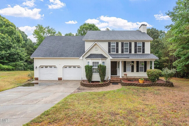 Beautiful 2100 sq. Ft Home on 2.47 Acres. - Beautiful 2100 sq. Ft Home on 2.47 Acres.