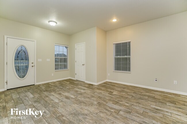 6309 Greenhaven Ave