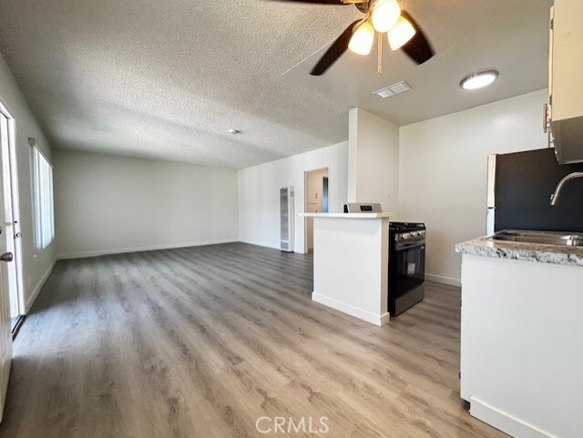 Photo - 1835 W Crestwood Ln