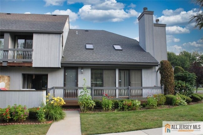 Building Photo - 44 Wisteria Ct