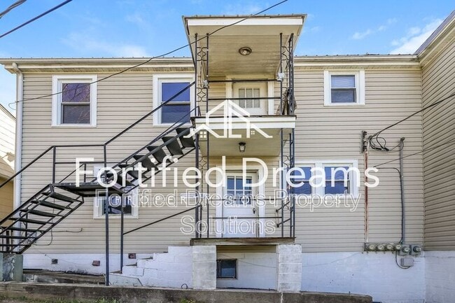 Photo - 201 Church St