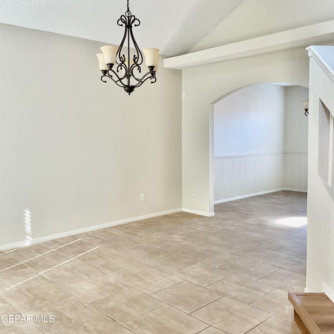 Photo - 7369 Luz De Lumbre Ave