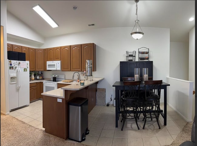 Photo - 473 N Kent Ln