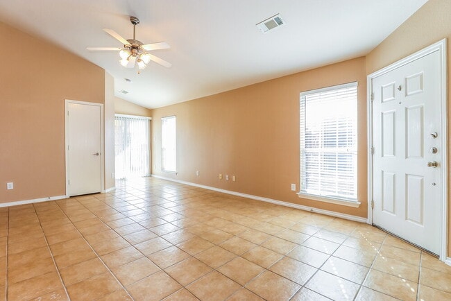 Photo - 6440 Regina Dr