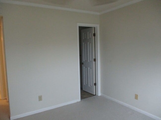 Photo - 650 Cedar Point Blvd